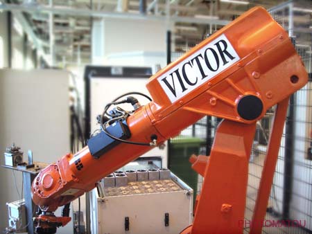 018 ROBOT VICTOR